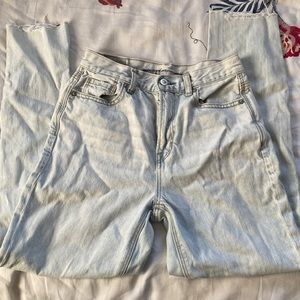 American eagle mom jeans
